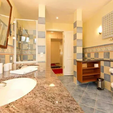 Hintze App 15 Apartment